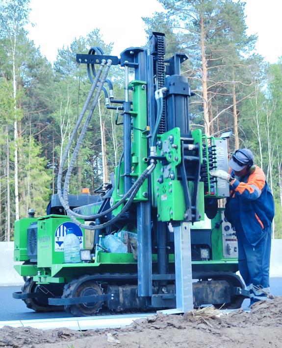 Mazaka MW600 Guardrail Pile Driver